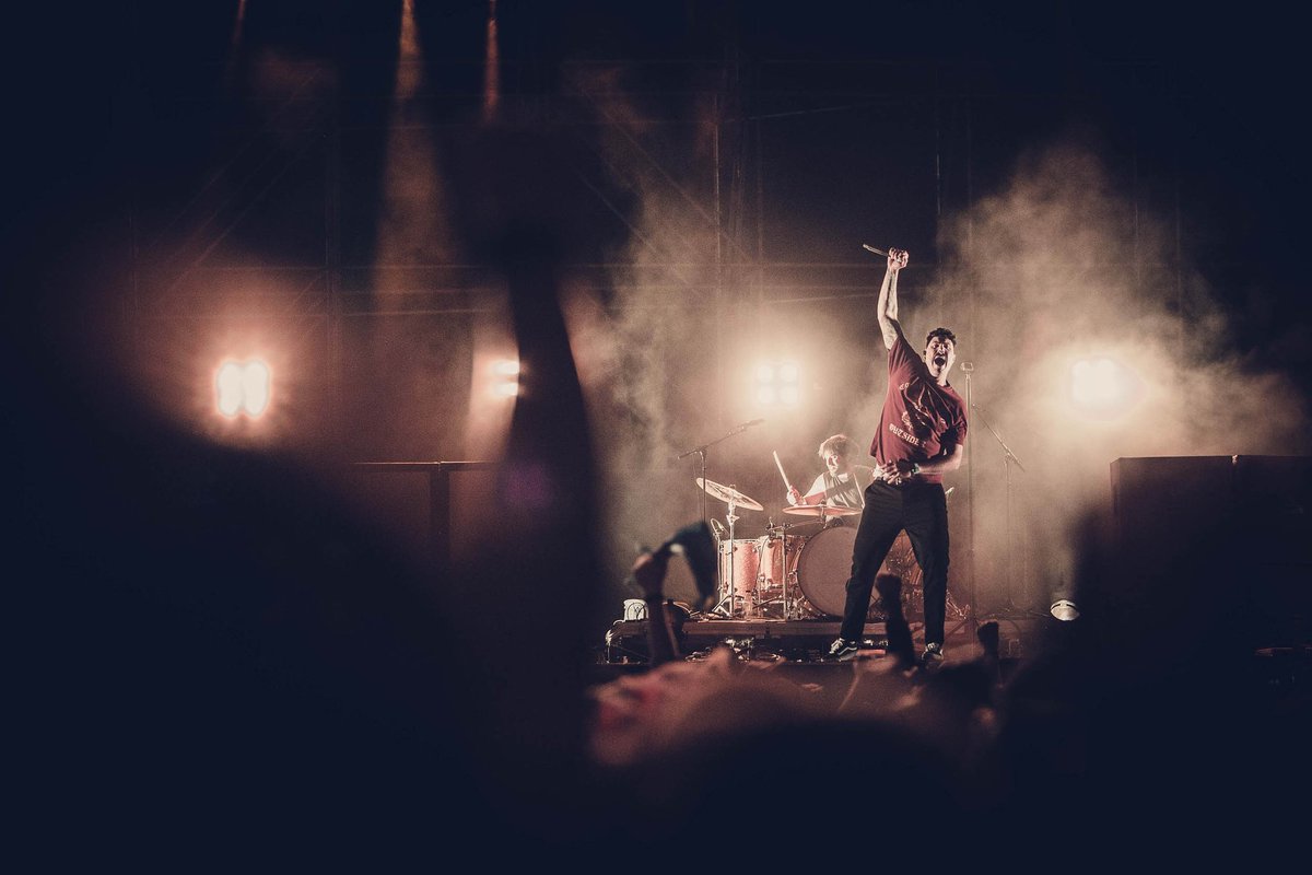 Cada vez que estoy lejos de aquí,
la ciudad es muy grande para mi - <a href="/desakatorock/">DESAKATO</a>

Abonos en vina-rock.com
📷 <a href="/GarayGreen/">GarayGreen</a>