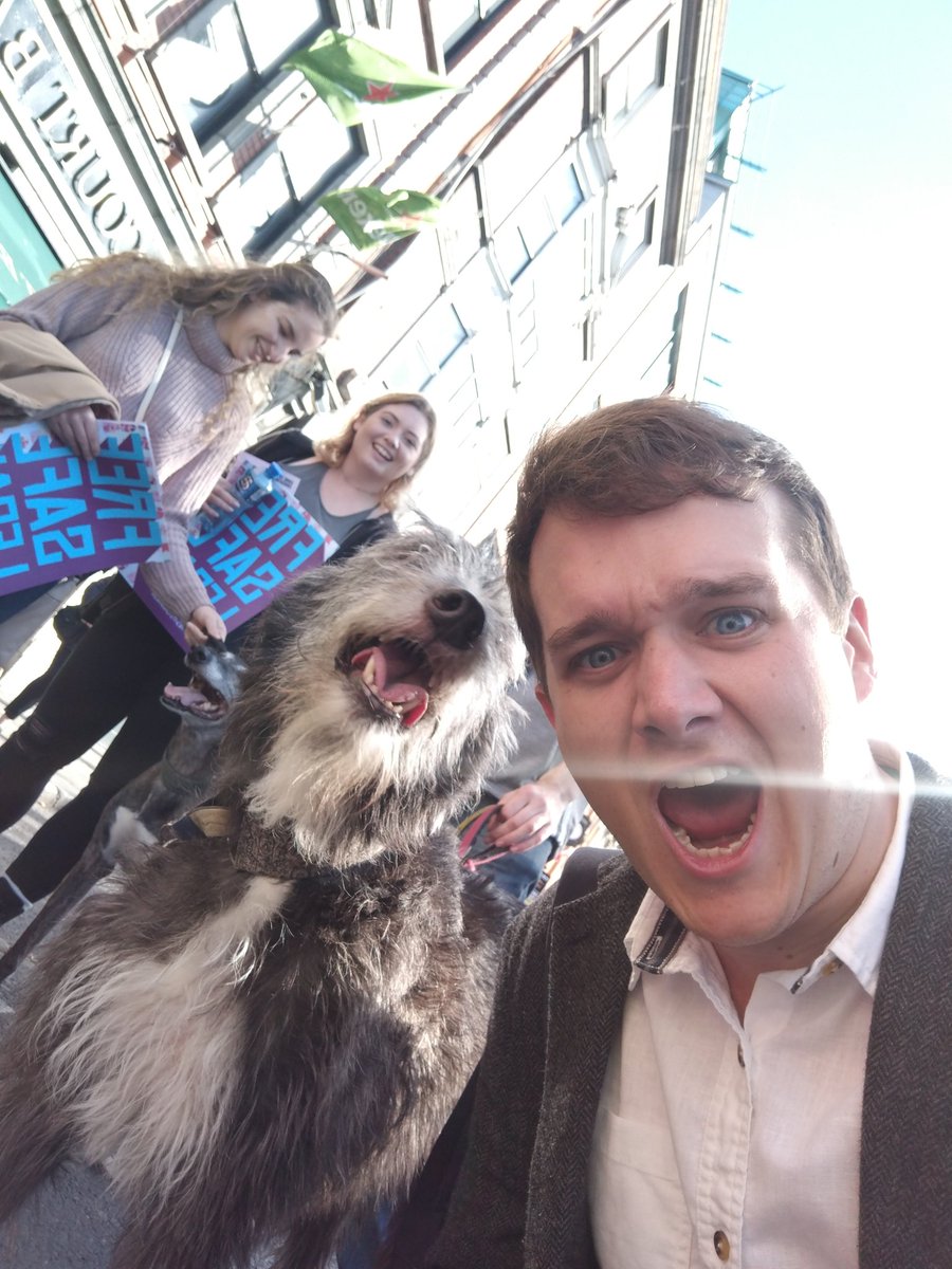 Pidge's tweet photo. Also, great to see the return of #DogsforChoice!!!
#arcmarch18 https://t.co/IzvFVOtYQi