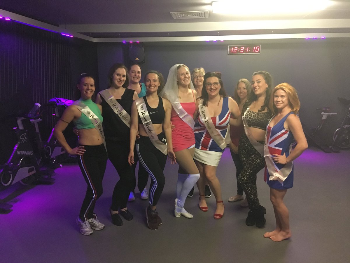 MollyCheerCo tweet media