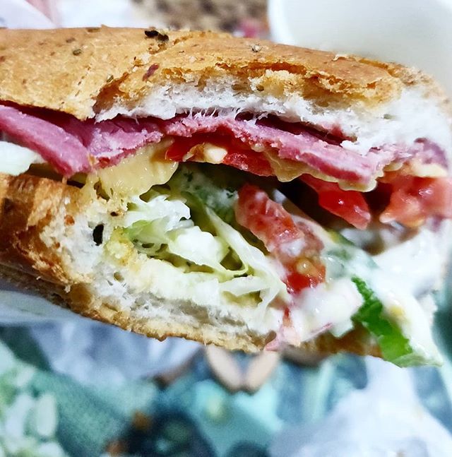 Ithee's tweet photo. Sandwich #oreganoandcheese #smokedbeef #githeyomirus #alltoppings #yummm #mrsub https://t.co/pUxKdGWD7A https://t.co/xUZySkPlzk