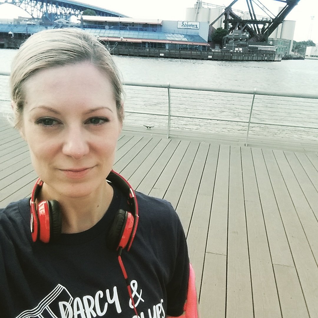 ElizabethMisson's tweet photo. A beautiful morning for a run, to celebrate a beautiful life gone too soon. This one is for you Darcy. #undyrun #cancersucks https://t.co/Ov6hyW5lC0
