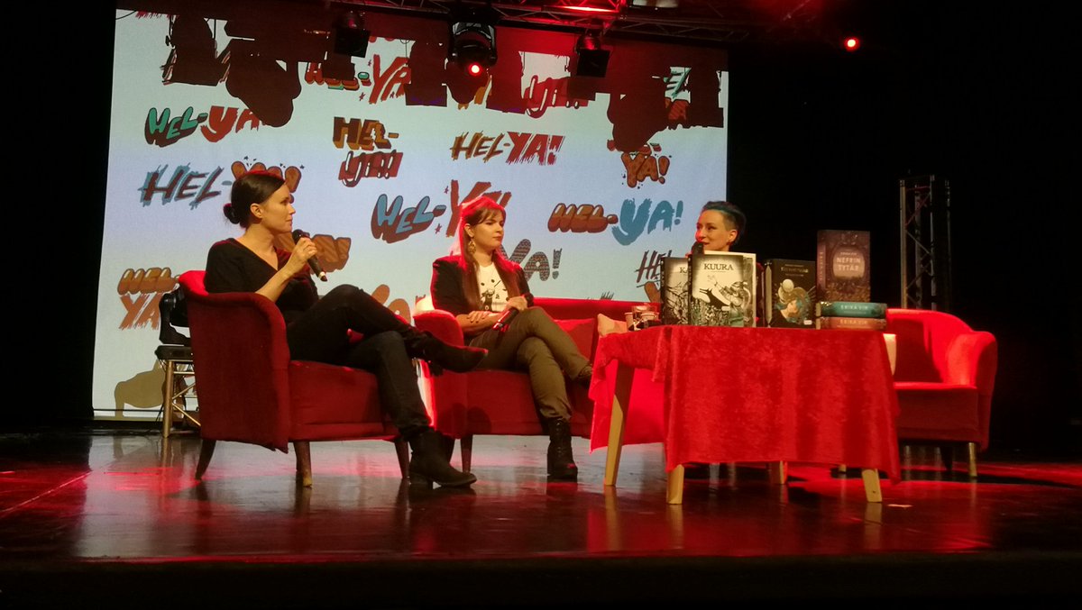 helyafest's tweet photo. Tarua vai totta? Fantasian yhteiskunnallinen taso w/ @erikavik_author , @EPitkakangas &amp; @magdalenahai #helyafest https://t.co/7M4eR2oAa6