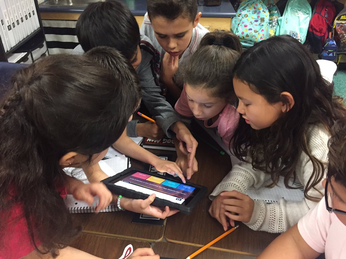 jenjouini's tweet photo. Mathematicians working together to apply what we know about Place Value. #Rosadoand JouinisTribe @irenerosado21 #carnahantribe @quizizz https://t.co/ej7KcrZXLF