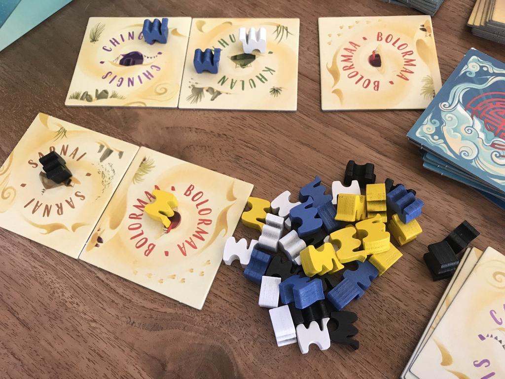 CapsicumGames's tweet photo. Voici les images des premières boîtes de Gobi. Le jeu sera disponible sur #essenspiel2018 et à la même période dans toutes les boutiques en France. #j2s https://t.co/zGVWcA2cRC