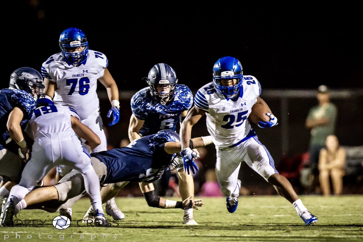 ccrossphotog's tweet photo. Images from @FTBL_Boosters 45-34 victory over @perrypumas #FridayNightLights #prepfootball #azhsfb #thatstiffarmthough https://t.co/ulzYg02RW5