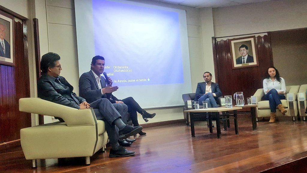 "Los líderes del futuro, van a ser los que motivan a los demás. Un verdadero líder es una persona auténtica, la política y la persona deben ser íntegras, por eso confíen en las personas que viven para servir a la gente" <a href="/xavierenderica/">Xavier Enderica</a> en <a href="/udecuenca/">UCuenca</a>