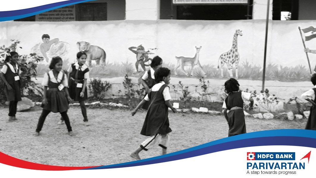 HDFCBankCSR's tweet photo. Through #ZIIEI project, @HDFC_Bank identifies zero/minimal costing innovations that lead to improvement in existing teaching systems. The project aims to create long-term, widespread improvement in the quality of education. Read on: https://t.co/4A4lJhHPaO #AStepTowardsProgress https://t.co/vDyMMHhXWi