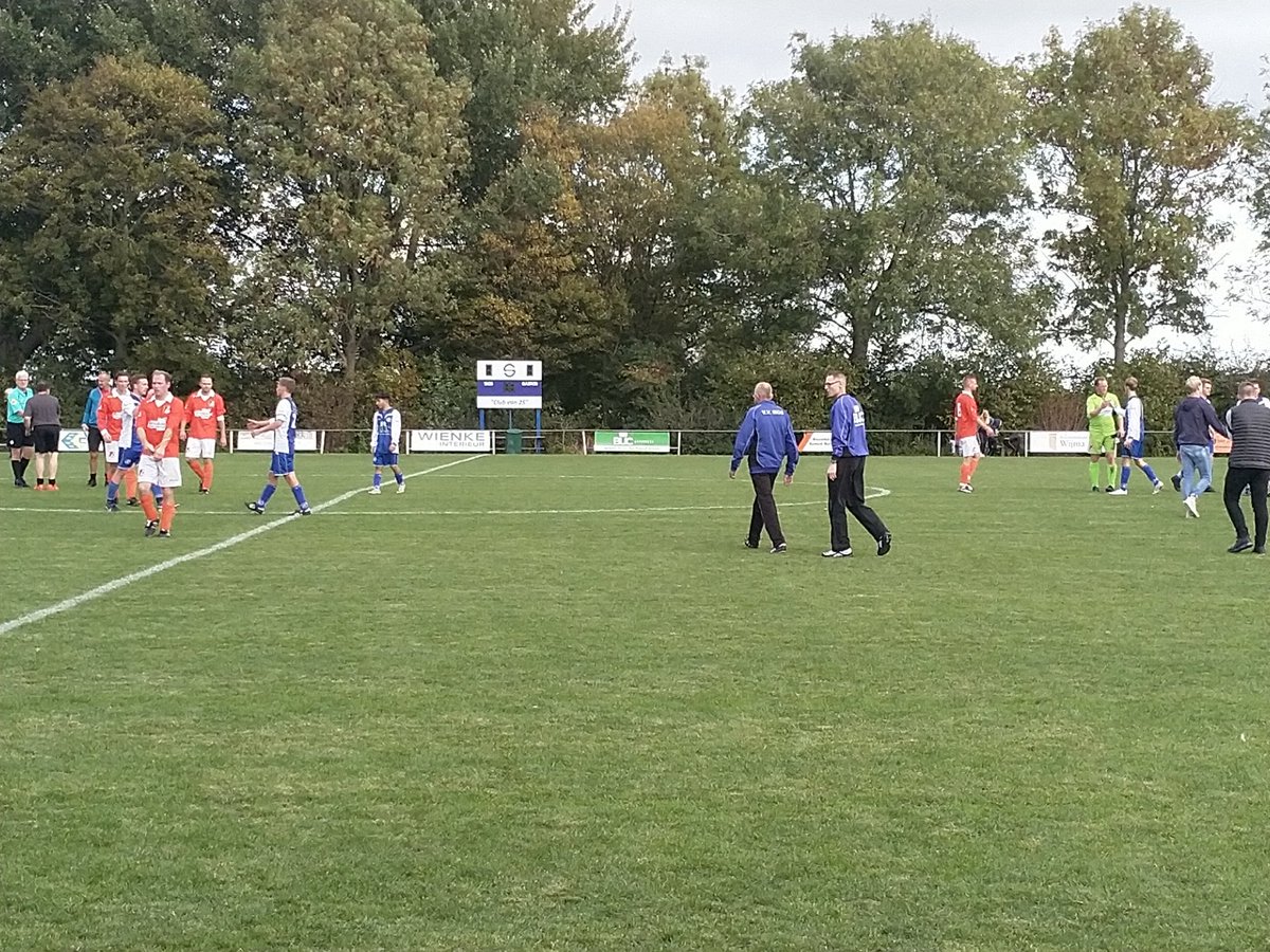 martinsijbolts's tweet photo. Gehavend @VVSIOS buigt achterstand na rust met prachtige aanvallen om: 4-2 overwinning tegen @vvwesterlee. Maandag verslag #Ommelander https://t.co/AadZF0U2Ez