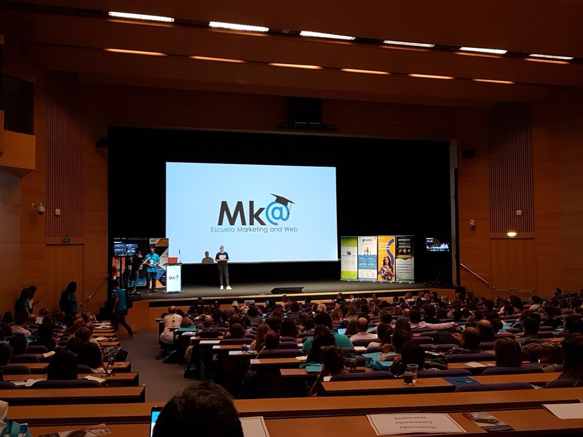 fcpsocialmedia's tweet photo. .@mjcachon arranca con mucho #SEO en #DSMValencia 

#girlpower https://t.co/CSoxTQS3zy