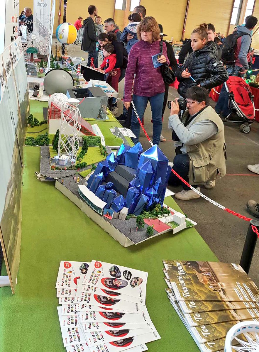 futuroscope's tweet photo. Ce week-end à #Euromodels2018 à Châtellerault visitez le #Futuroscope en miniature de #Nicoland https://t.co/Knh5EzTKqe