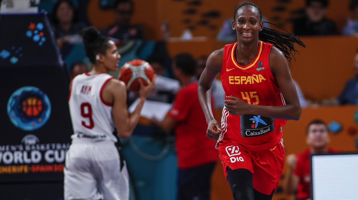 BaloncestoESP's tweet photo. Empieza el partido ‼ Vamos a por un puesto en la final 💪

🏆 #FIBAWWC a por #UnSueñoCompartido
SEMIS
 🇪🇸 🆚 🇦🇺 
📈 https://t.co/1FvlbDSbzq
📺 @teledeporte

#AhoraEsElMomento #SomosEquipo https://t.co/5YWkZ8FMpr