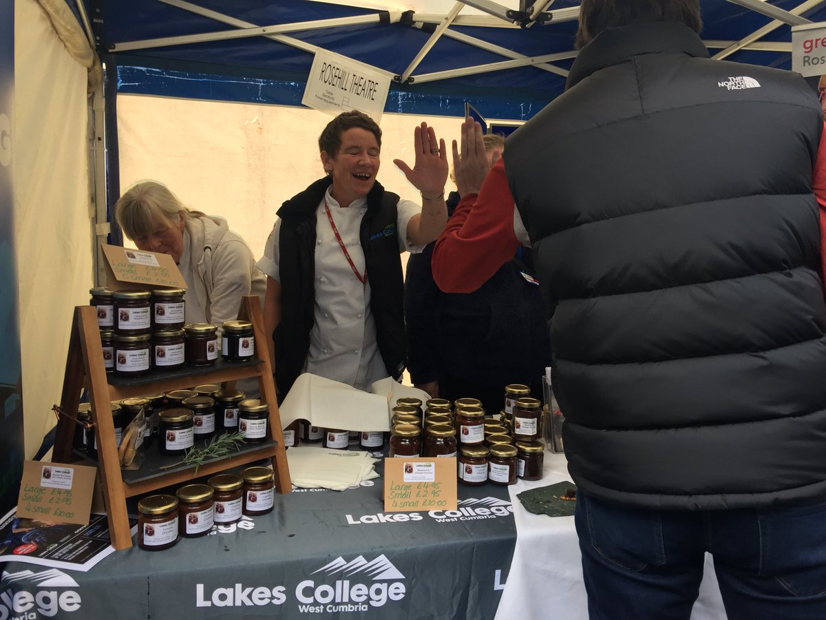 LCWC_Sport's tweet photo. Lakes College Food &amp; Beverage Team working hard serving up some tasty treats to the people of West Cumbria @tastecumbria #Cockermouth https://t.co/5gGqrE8ONj