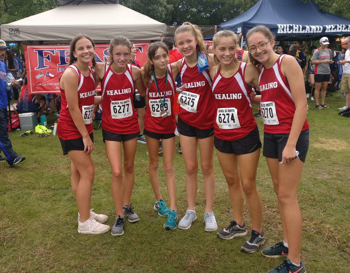 KealingXC's tweet image. Great day at McNeil today!  Go Hornets!