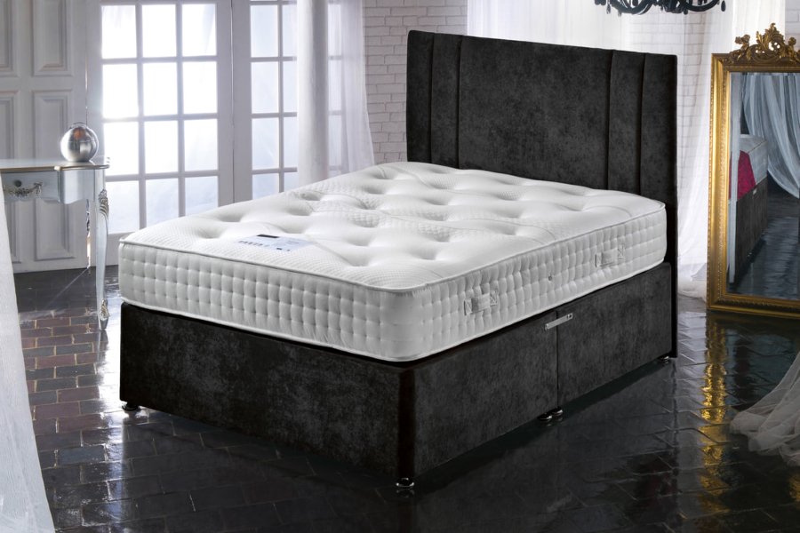 thebedgallery's tweet photo. *Fantastic Offer* Double Divan Bed with 1000 Pocket Sprung Mattress (excl. Headboard) for only £399 until the end of October. #divanbed #fantasticsavings https://t.co/Oj1rVhy77n