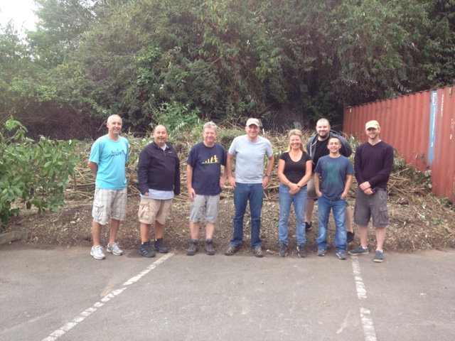Springhill_Care's tweet photo. SunLife garden project at Riversway #NursingHome #Bristol
Read all about it here --> https://t.co/R3kcFnFq9w
#Community #Volunteers #ThankYou #AliveActivities #MakingPals https://t.co/tKae54nbWU