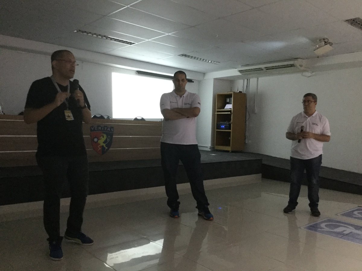 intradb's tweet photo. Um agradecimento especial aos nossos parceiros na etapa #Recife da #CaravanaAzureData #Uninassau https://t.co/UYZ2cbKafH