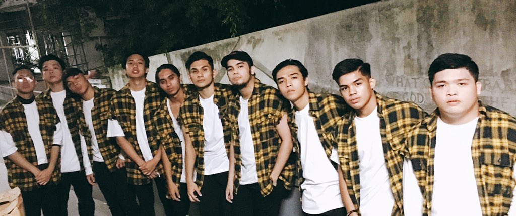 LMNph's tweet photo. Crowd was CRAZY tonight at #FEUsionInMotion! Thank you so much for inviting us, and congratulations on a successful concert! @FEUsionOfficial
From our family to yours, best of luck in Australia! Rep hard 🇵🇭
📸: Kat Koh @katrinakoh_ https://t.co/P6yOSlvMHC