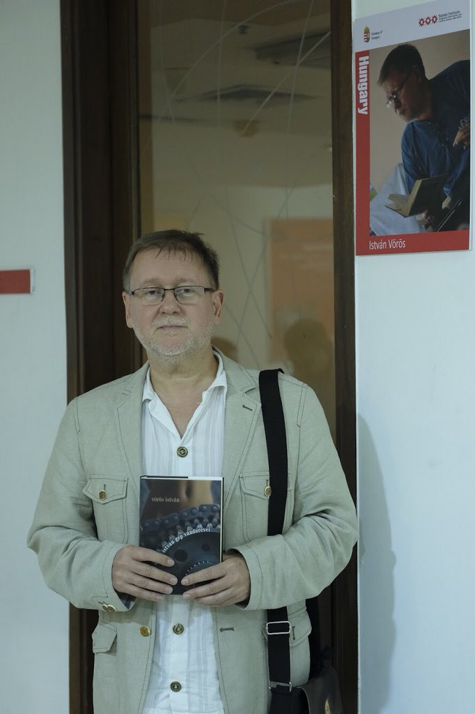 EU_in_India's tweet photo. István Vörös explained how languages in India &amp; Hungary (&amp; Europe at large) are far geographically, yet it’s surprising to find similarities &amp; a close connect between them in Literature. In fact, his own works take inspiration from Chinese &amp; Indian texts
#LongNightOfLit #EYCH2018 https://t.co/iCrXqyjPNS