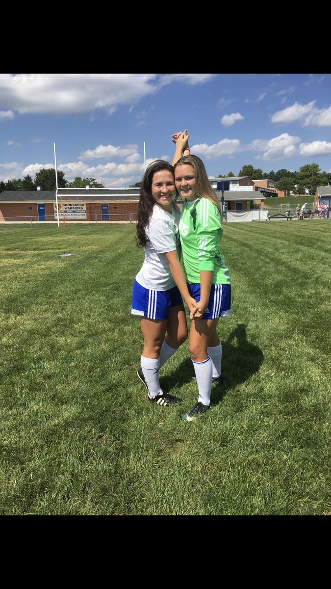 faithgeraci's tweet photo. Happy birthday Tori!! Thanks for being my workout buddy! Love ya💖💖💖💖 @_victoriaoneill https://t.co/kR0TpDDue6