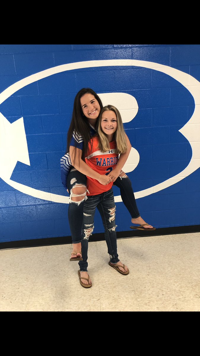 faithgeraci's tweet photo. Happy birthday Tori!! Thanks for being my workout buddy! Love ya💖💖💖💖 @_victoriaoneill https://t.co/kR0TpDDue6