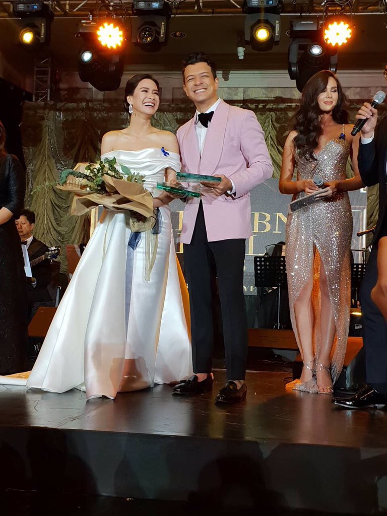 The best dressed male and female awardees are Jericho Rosales and Erich Gonzales! Congratulations! 😍 @jerichorosalesofficial @erichgg #ABSCBNBall2018