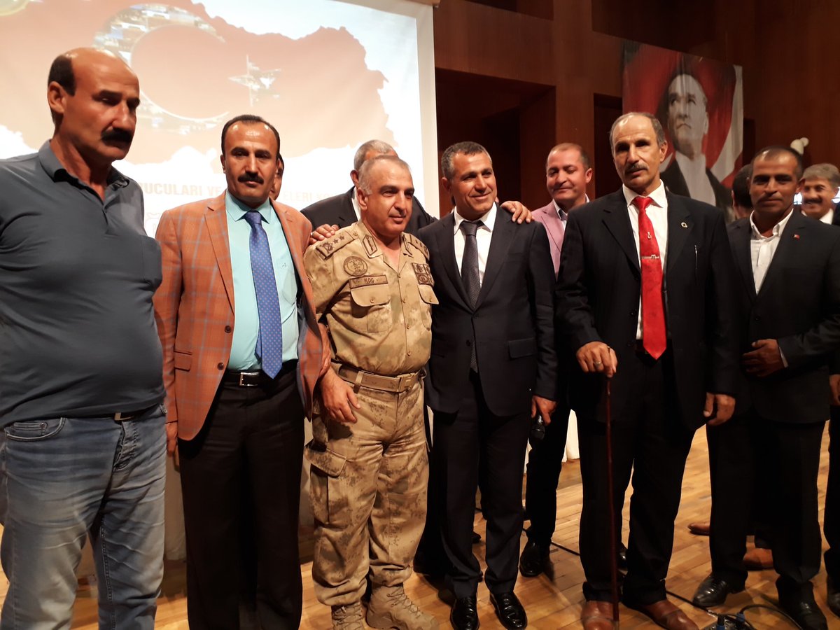 Bugun Diyarbakirda Anadolu Güvenlik Korucuları ve Şehit Gazi Aileleri Konfederasyonu 3. olağan kongresi gerceklesti tekrar başkanlığı kazanan 
 <a href="/ZiyaSozen/">Ziya SÖZEN</a>'ni kardeşim 
Tebrik eder Hayırlara vesile olsun 
Rabbim bu kutlu davada hak yolundan ayirmasin inşaallah @alifuatatik