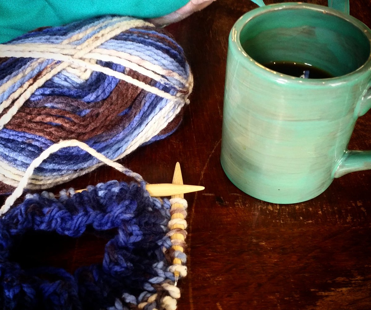 KimEnjoysLife's tweet photo. Coffee and knitting with my sweetie!  #knitandcoffee #knitting #NationalCoffeeDay https://t.co/ejxYxuyuXg