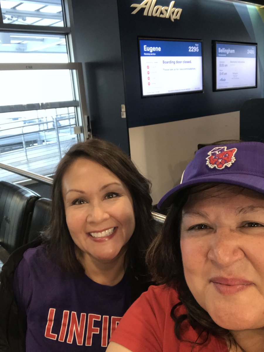 writesociety's tweet photo. A former Bronco, Redhawk, and Wolverine (Lions from high school, too) are honorary Wildcats today. #SpokaneBound #FeedtheStreak @RedZoneSports1 @LinfieldFB #IFlyAlaska @Lynn10840876 https://t.co/q7YxC7zUjb