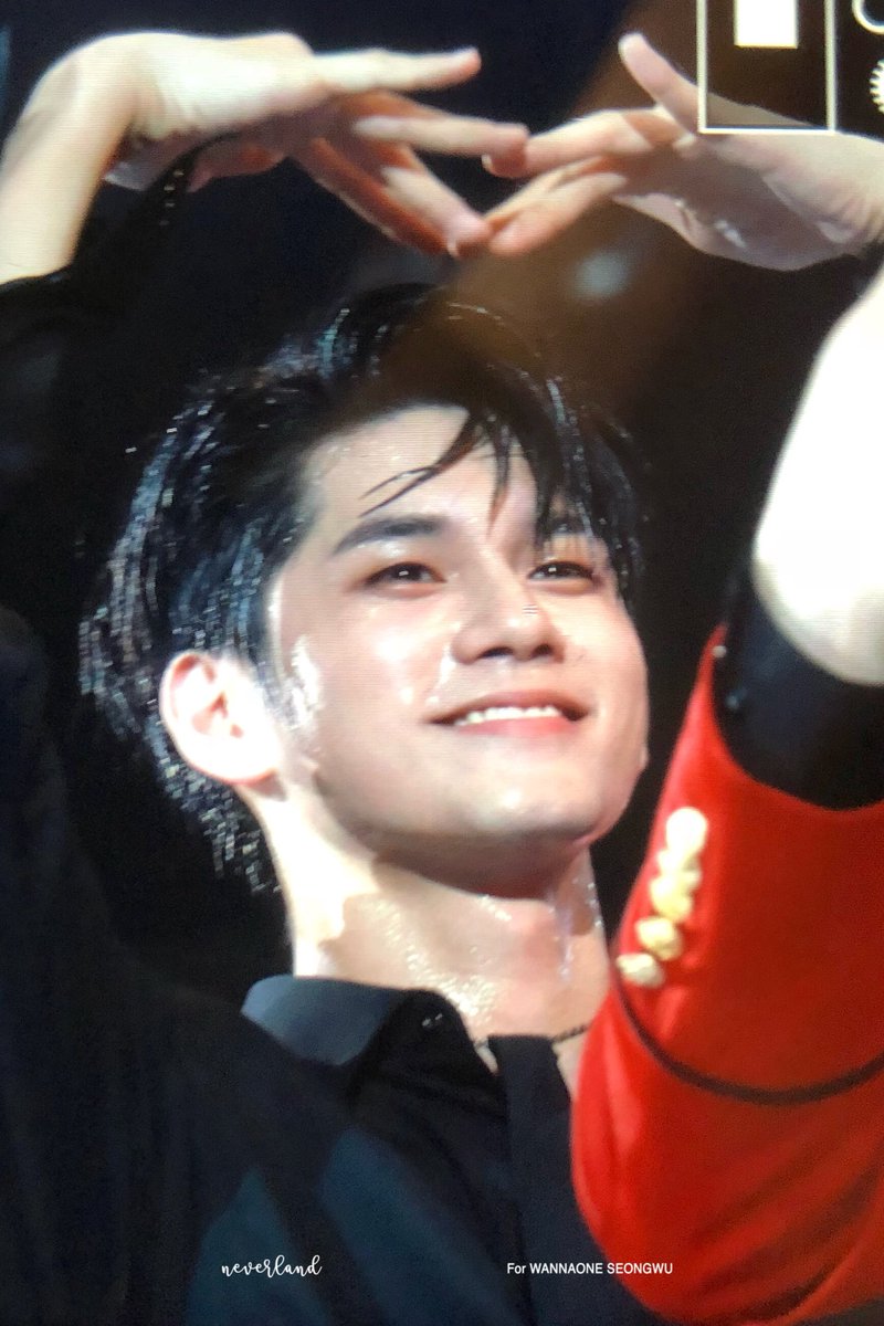 neverland_osw's tweet photo. 180929 #옹성우 #워너원 i just wanna love you too❤️ https://t.co/9P1q2wRAaS