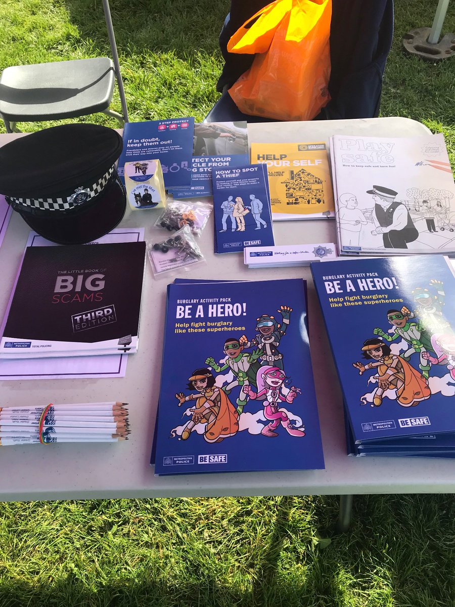 MPS_PurleyOaks's tweet photo. Great to see so many community members attending the #Sanderstead community day. Thank you to
@PriscillasTRoom
for invite us. #lovesanderstead https://t.co/5HJKcz4GMP