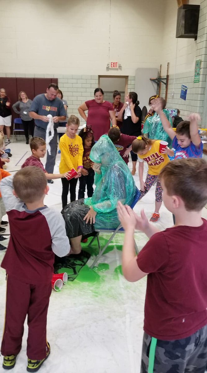 RiverviewSMFCSD's tweet photo. Wowzers! It was a FULL week for #TeamRiverview https://t.co/0bOzulOyBr