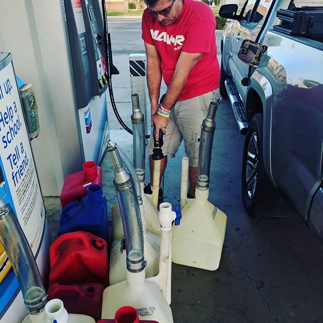 WhaleWarsRacing's tweet image. Fueling up. #24hoursoflemons #buttonwillowraceway #buttonwillow #lemons #bmw #e36 #bmw328i #buttonturrible #whalewars #whalewarsracing #lemonsworld #indexofeffluency #becauseroadkill
#dunlop #hawkperformance #schroth #necksgen #hooptiecon ift.tt/2QhfwGk