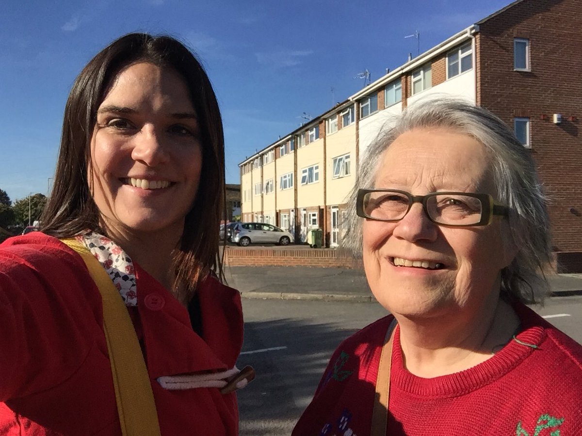 LibDemVix's tweet photo. What a beautiful day to be out meeting residents in St Peters โ๏ธโ๏ธThanks #TeamLibDem for joining me, Max @mpmwilko and David today ๐@legless2007 @Cllr_whyborn @TimBlackmore2 https://t.co/YFrKFzvnB7