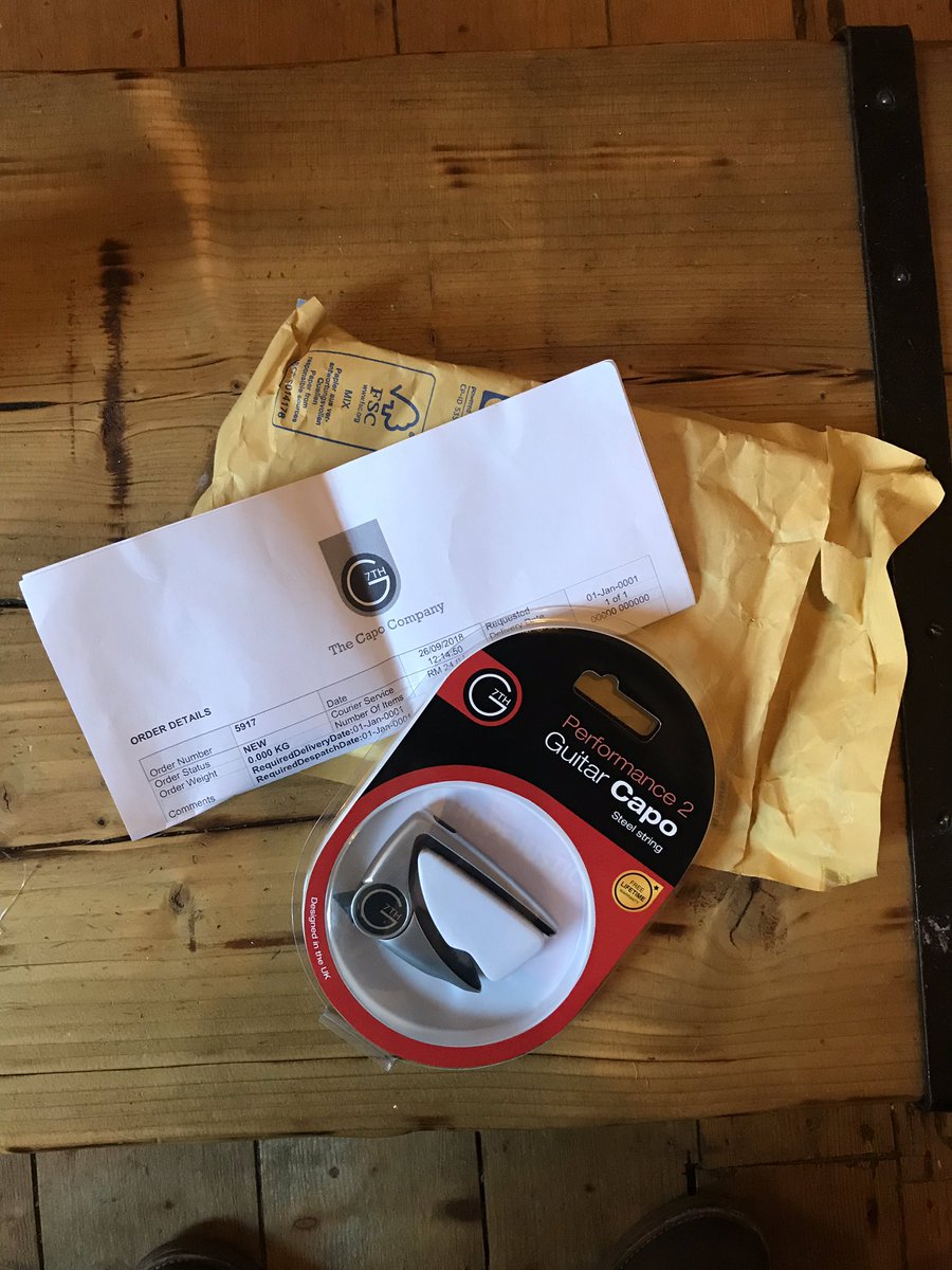 james_hedley's tweet photo. Thank you so much to Simon and everyone @G7thCapos for sorting me out so quickly! Top quality service and top quality capo! Can’t recommend enough! #capo #g7th #g7thcapo #guitarits #gigs #actor #singer #performance2 https://t.co/FBsDFHcOeR