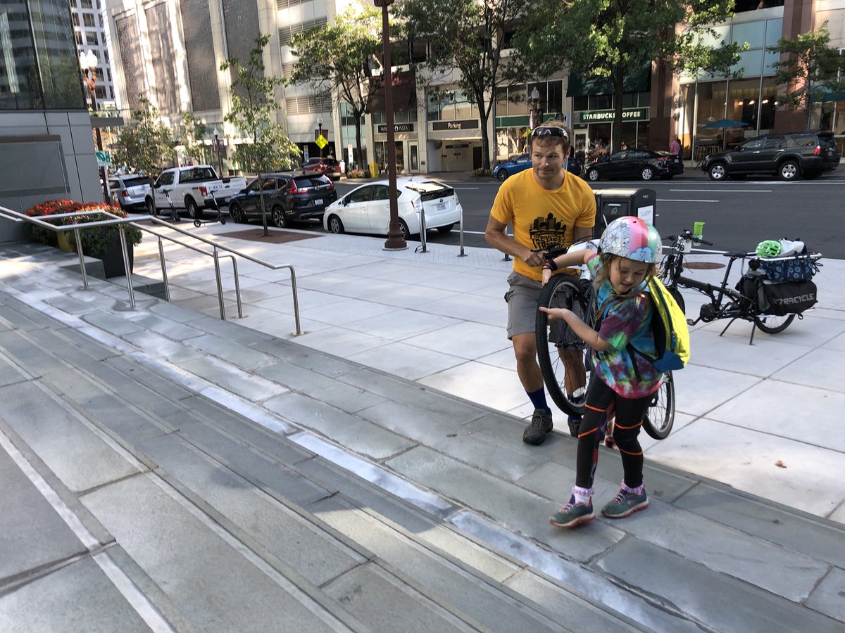 BikeArlington's tweet photo. Stairs, rails, cones, oh my! Obstacles will occur during natural disasters and learning how to navigate them is crucial. Needing to carry a bike is also a real possibility. @Bikerackracing @RosslynVA #DRTArlington #ArlingtonBikes #ARLPrep2018 #NATLPrep https://t.co/rcB3BeSJRb