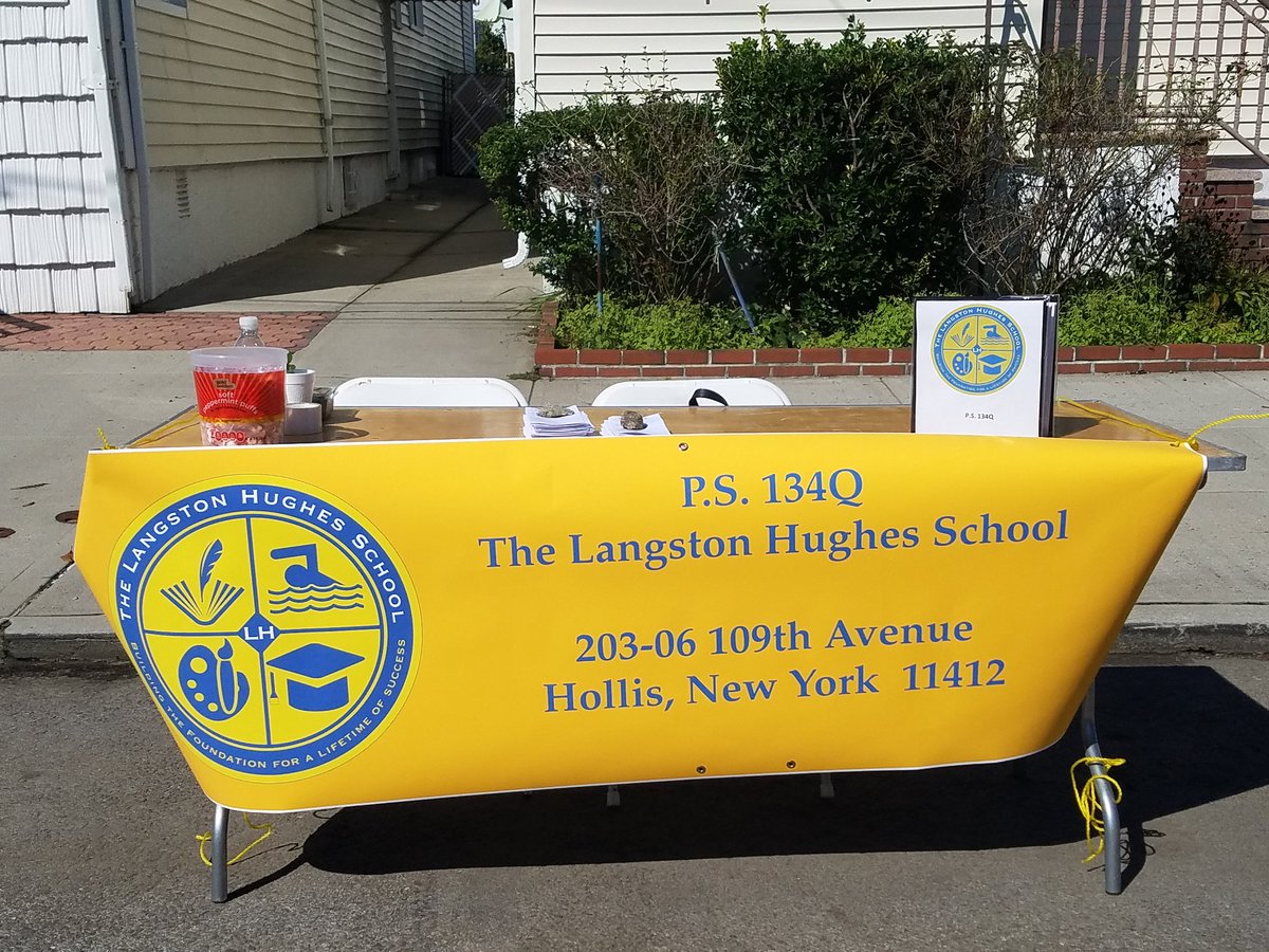 principal134's tweet photo. Representing @29q134 at the 2nd Annual Healthy Harvest Fair. Come down and check it out! Merrick Blvd &amp; 135th Avenue.
@AliciaHyndman @D29PresCouncil @D29Shines https://t.co/QzAooRzfQ4