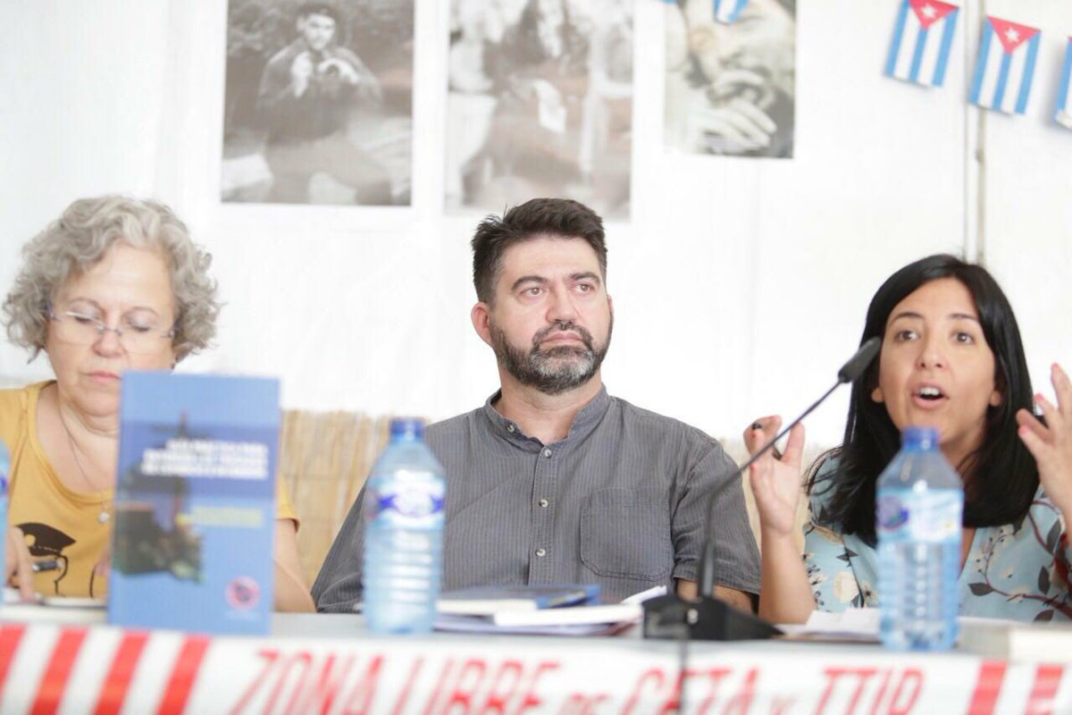 NOalTTIP's tweet photo. Hoy estuvimos en la @fiestaPCE conversando con @carlossmato @IdoiaVR @cucahernandez @Alopezdemiguel y @tomkucharz porque eso es lo que hacemos: informar, construir alternativas y movilizar ¡únete al movimiento! https://t.co/4cXbY65qze 🚫 #StopCETA #StopISDS #niTTIPniCETA https://t.co/wwY7mhwz4t