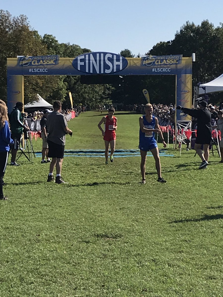 wabashredpack's tweet photo. Dom Patacsil takes 2nd today I’m Louisville for a huge PR. Redpack ran great with a lot of big performances. We’re on our way! @MOWNBU @wabashathletics https://t.co/x0oVMAFqBO