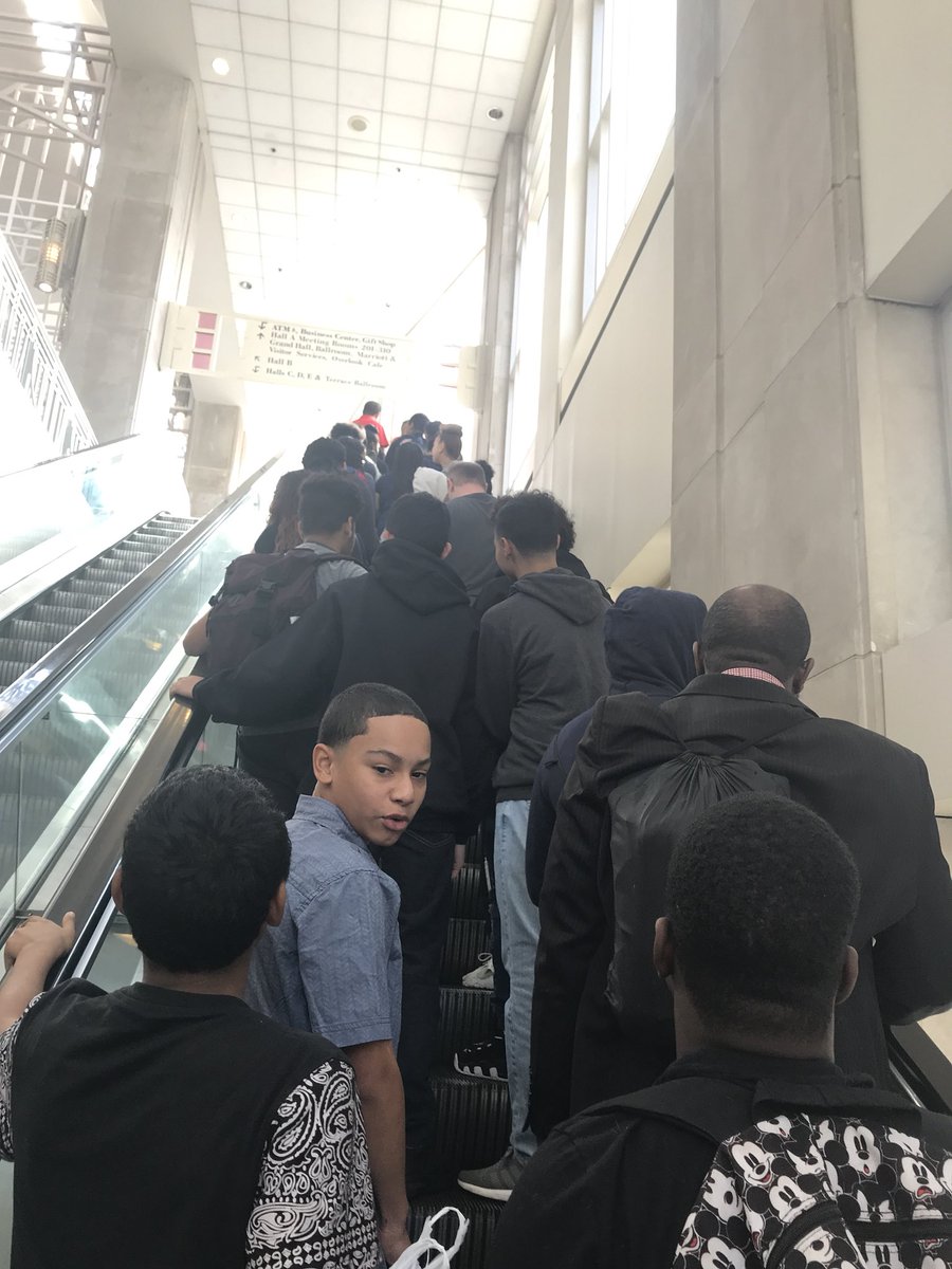 PotterThomasPA's tweet photo. PT Middle Years students are on their way to the High School fair! 🏢🤔 📝 ✅ https://t.co/PLW0YNkxGl