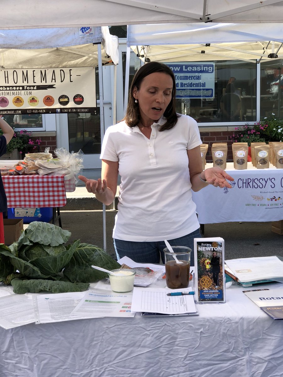 Happening now: Dr. Tatjana Kobb talking about the health benefits of fermented foods like Kombucha, kimchi &amp; kefir. #farmersmarket