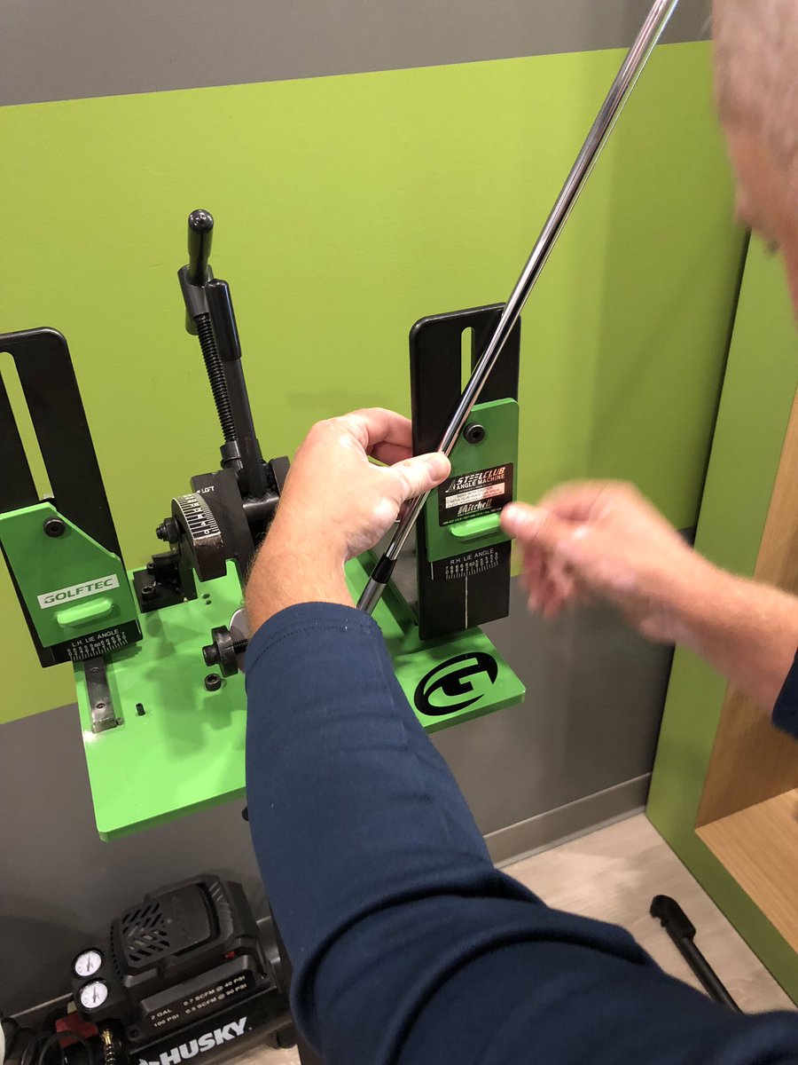 YooperPGA's tweet photo. Always love dialing in a new set of irons for a student with @MitchellGolfCo loft lie machine to optimize ball flight and distance gapping #tecfit #whatsyourangle #golftec https://t.co/c7tZoDOnbc