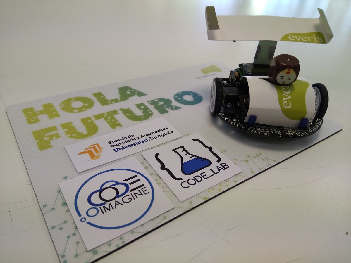 Super_Tux2's tweet photo. @ImagineCodeZGZ @EINAunizar Que la fuerza os acompañe! #CarreraDeVainas https://t.co/HzTxVt6d7w