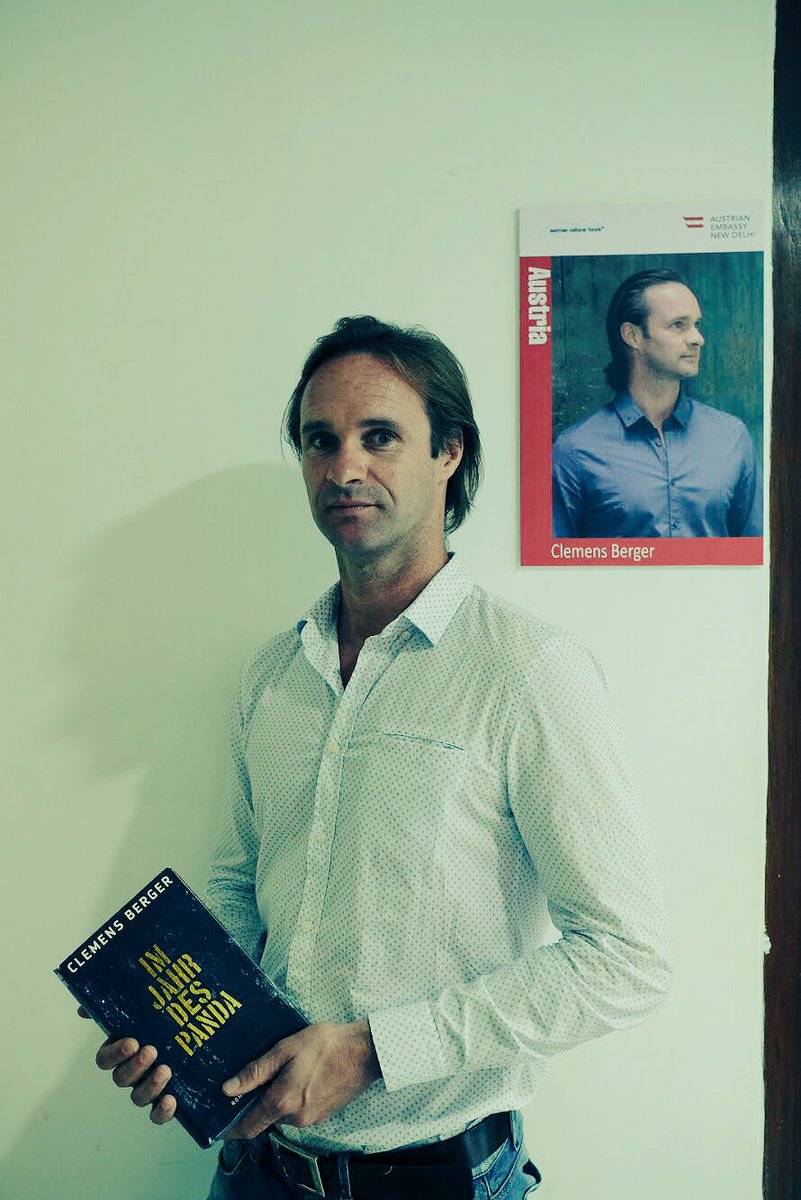EU_in_India's tweet photo. Clemens Berger thought that a huge heritage and the historical points of contact connect India and Europe 🇮🇳🇪🇺 Diversity has been a part of the heritage and it is upon us to celebrate that diversity together through exchange🤝 #LongNightOfLit #EYCH2018 https://t.co/7abA720vdx