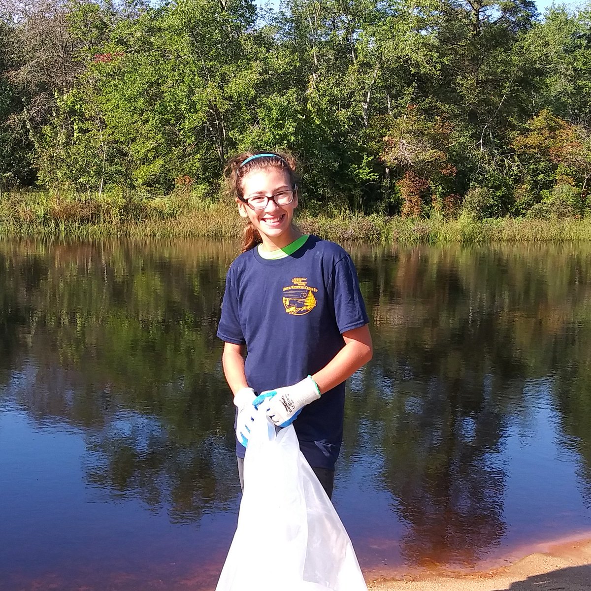 jrrangersarah's tweet photo. Today I got to help with the #SouthJerseyWaterwaysCleanup at the #MauriceRiver in #Vineland #NewJersey Please #reducereuseandrecycle and #helpkeepourparksclean #rivers50 #vinelandnj #cumberlandcountynj #parkcleanup #ccia #keepourriversclean #natparktrust https://t.co/WvftzYrrCl