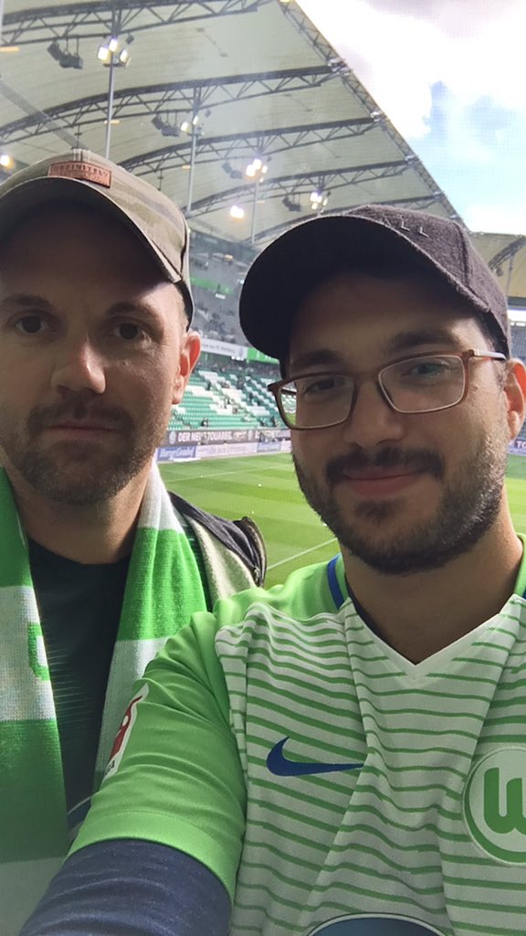 erotyyy's tweet photo. #VfLWolfsburg #immernurdu #brother @MUfferfilge https://t.co/KynJQm8QDe