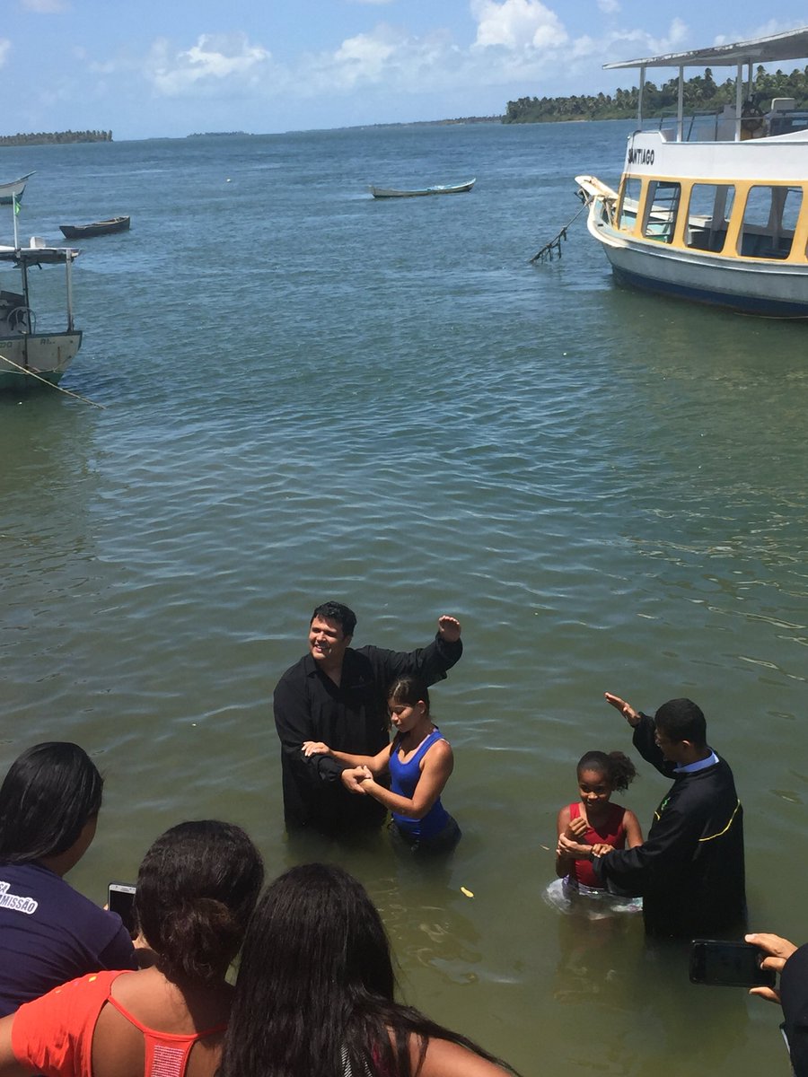 PrC_Augusto's tweet photo. #ManhãAbençoada 
Missionários do #oyim de Alagoas conduzem 22 preciosas vidas aos pés do Senhor em Piaçabuçu/AL. As margens do Rio São Francisco.

#FestaNoCéu
Alagoas na #superação https://t.co/Wazi3g5sqU