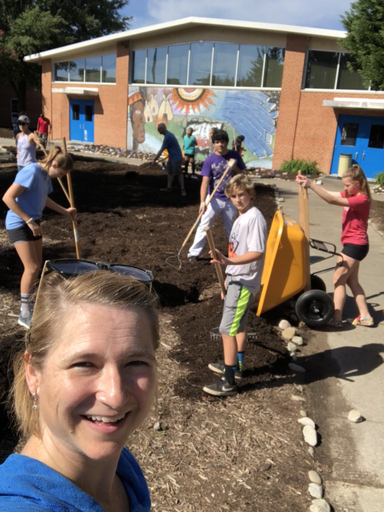 Amy Crawley tweet media