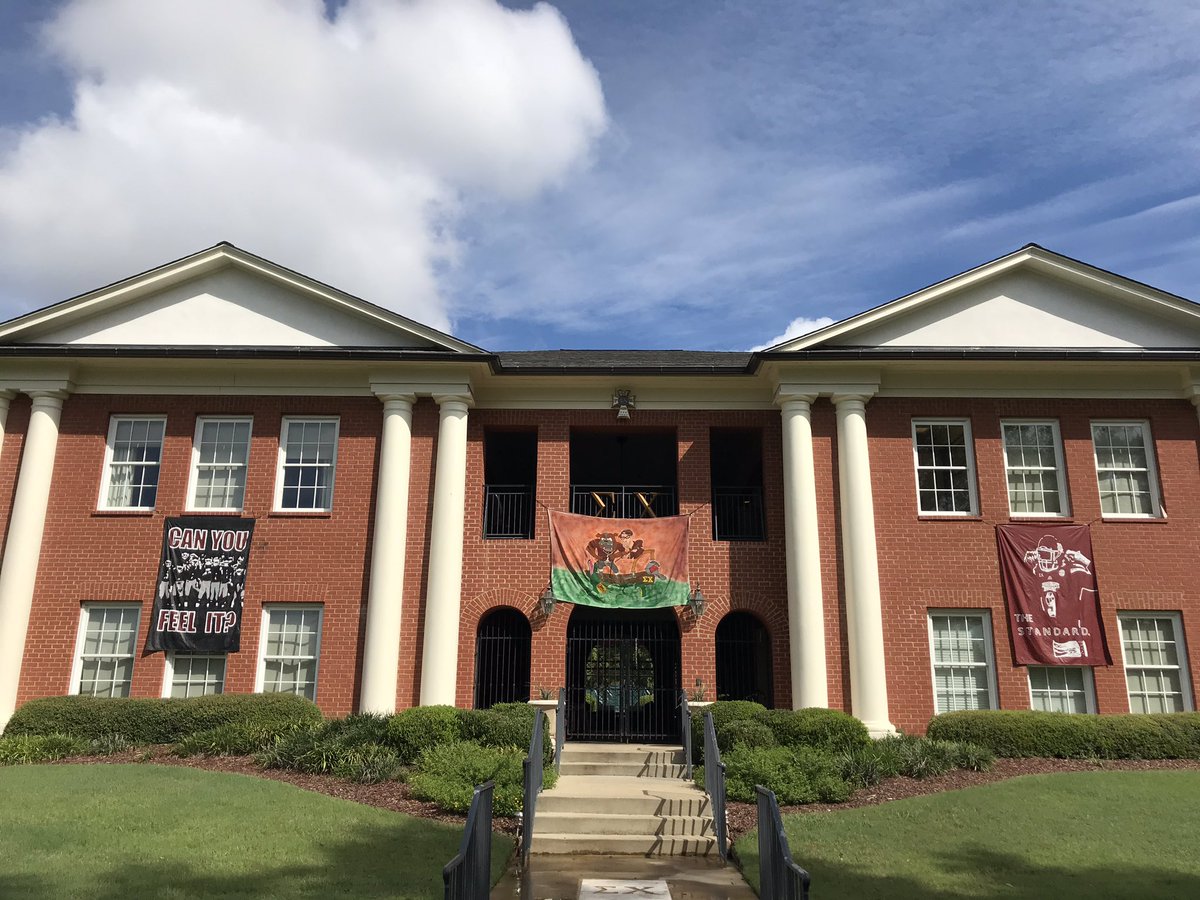 The men of Sigma Chi are ready for the big game today! We cannot wait to cheer on the Dawgs to a big win! #HailState #BeatFlorida