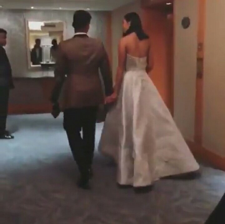 AmorJesca's tweet photo. Minsan nalang aattend, na-late pa! hahah. ✌ hayaan na. bawing bawi naman.. 😍😍

Wow! Kiefer Ravena &amp; Alyssa Valdez.. 💙💙 https://t.co/11BwJP3H6a