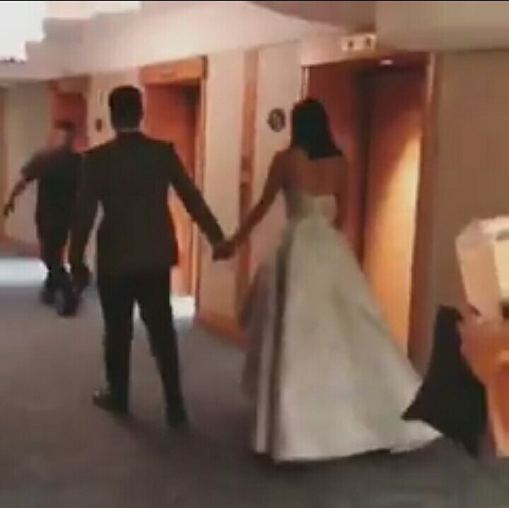 AmorJesca's tweet photo. Minsan nalang aattend, na-late pa! hahah. ✌ hayaan na. bawing bawi naman.. 😍😍

Wow! Kiefer Ravena &amp; Alyssa Valdez.. 💙💙 https://t.co/11BwJP3H6a